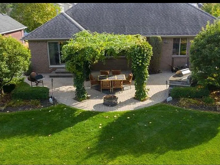 18407 Tarpey Dr — Photo 10