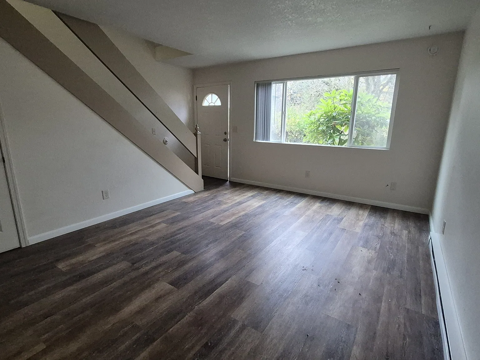 Hillside Townhouses — Photo 4