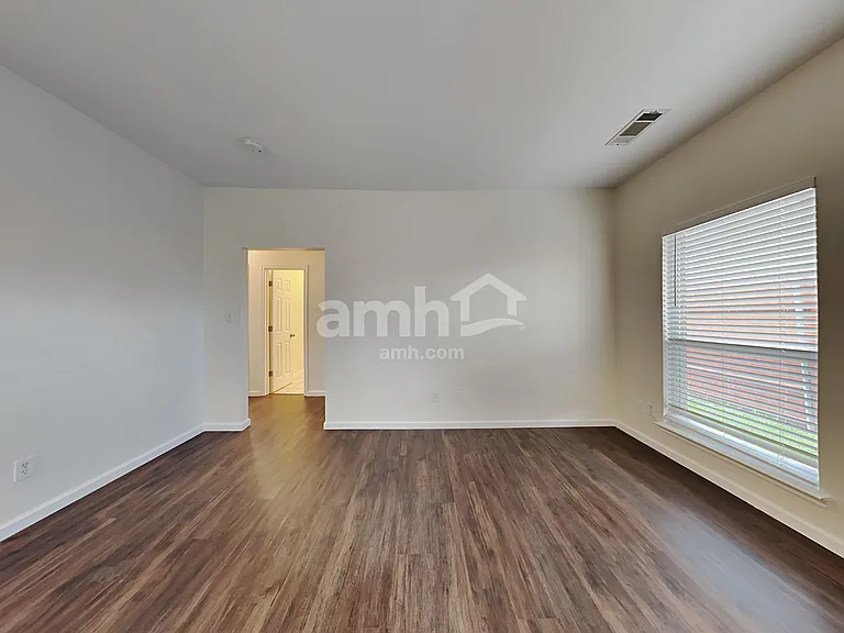 73 N Highland Dr — Photo 8