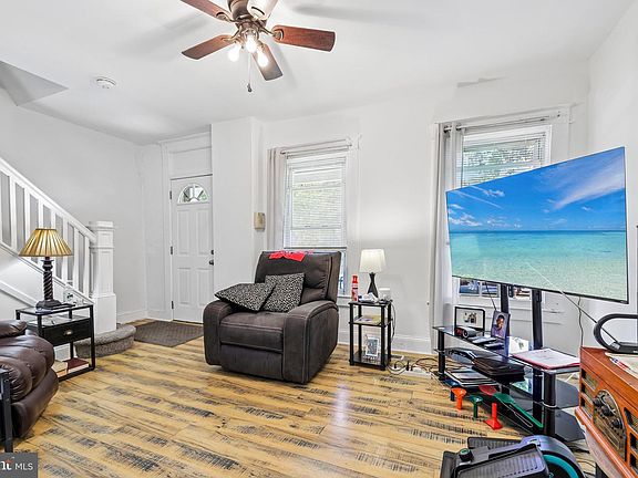 3rd image of 3707 Brooklyn Ave