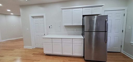 Eat-in Kitchen