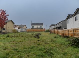 511 Talent Ave, Talent, OR 97540