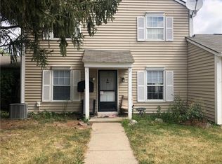 5952 Oakbrook Ln, Indianapolis, IN