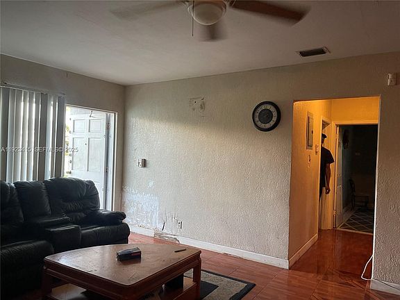 4th image of 3880 NW 6th St