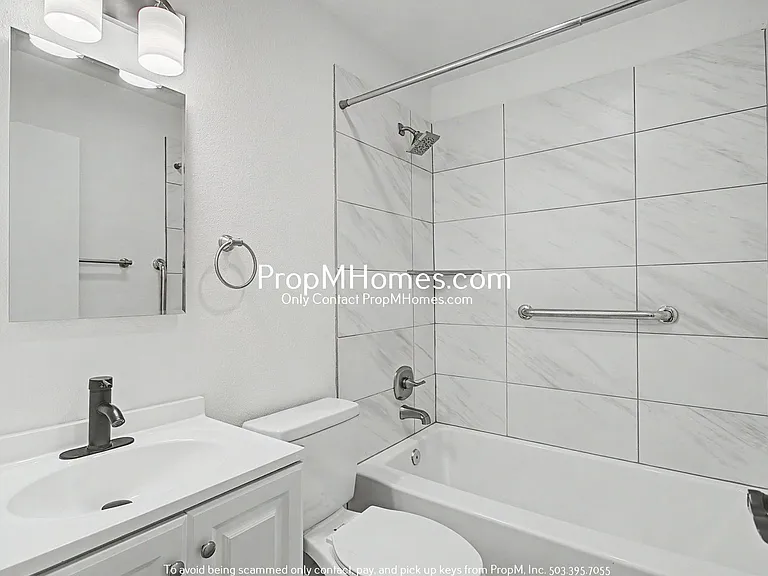 7032 N Burlington Ave — Photo 11