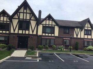 12 Royal Lake Dr APT 2, Braintree, MA 02184