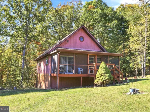 289 Mountain State Rd, Rio, WV 26755