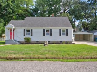 14 Alpine St, Newport News, VA 23606