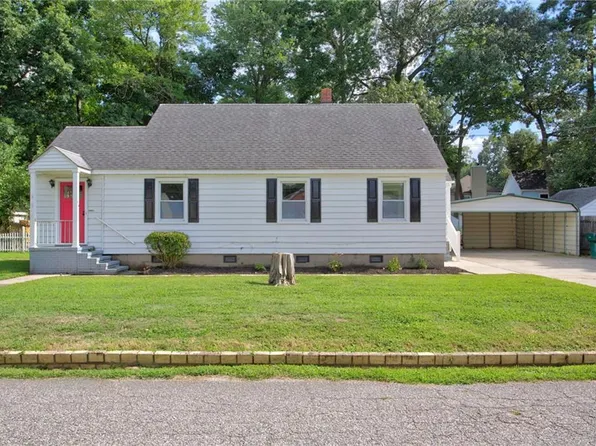 14 Alpine St, Newport News, VA 23606