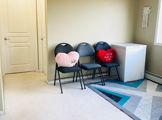 309 Clareview Station Dr NW, Edmonton, AB