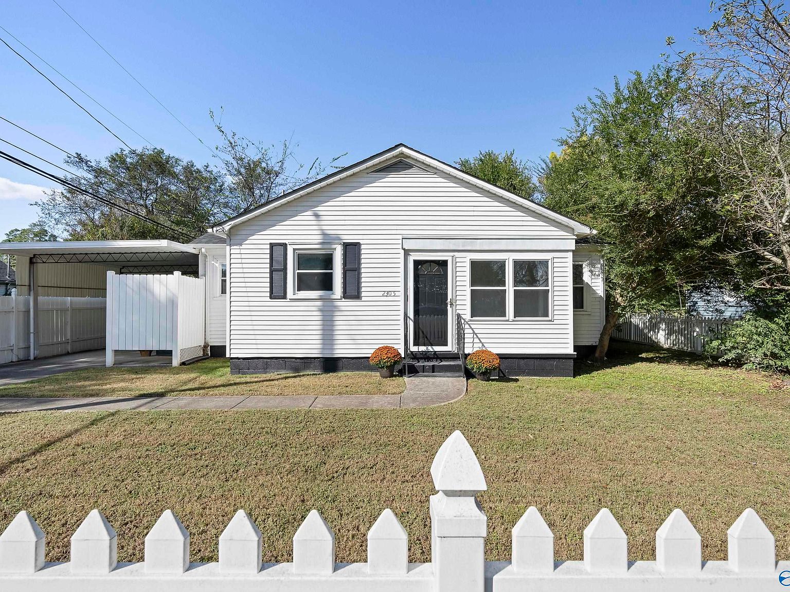 2305 Lee High Dr NE, Huntsville, AL 35811 | MLS #21900714 | Zillow