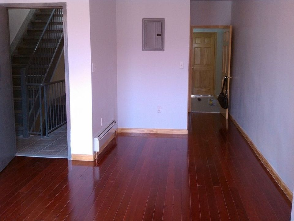 2nd image of 309 Troutman St #3LF