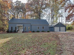 1589 Cherry Grove Rd N, Suffolk, VA 23432