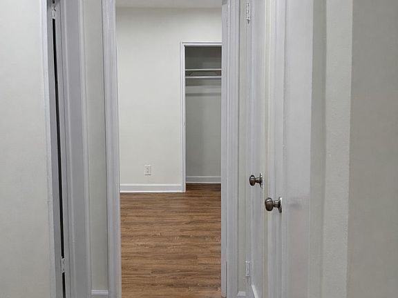 2nd image of 224 N Arlington Ave #Db