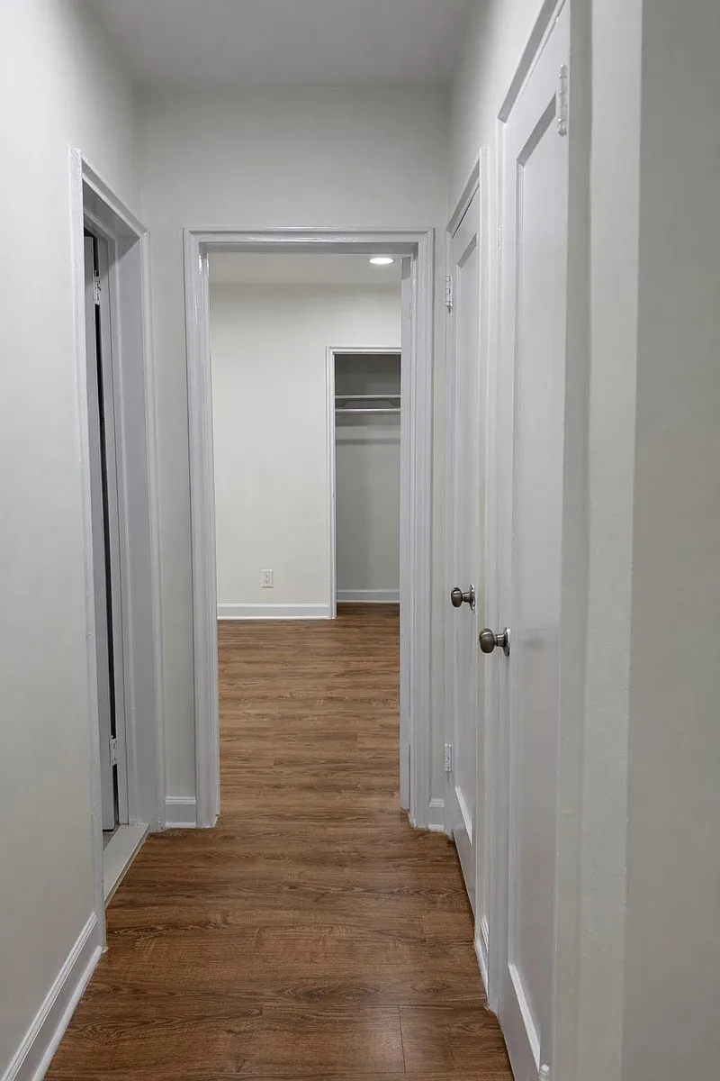 Building Photo - 224 N Arlington Ave #DB
