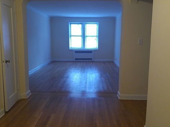 3rd image of 65-44 Saunders St #407