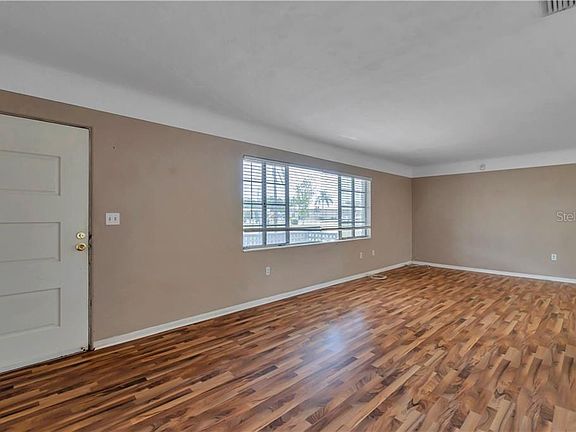 4th image of 5763 47th Ave N