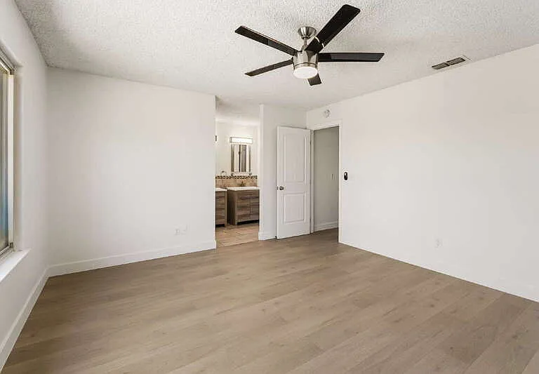 5041 Palm Ave — Photo 17