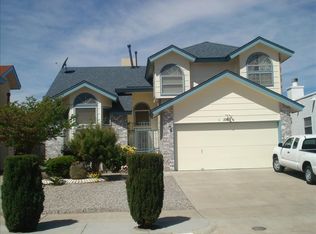11105 Loma Grande Dr, El Paso, TX 79934