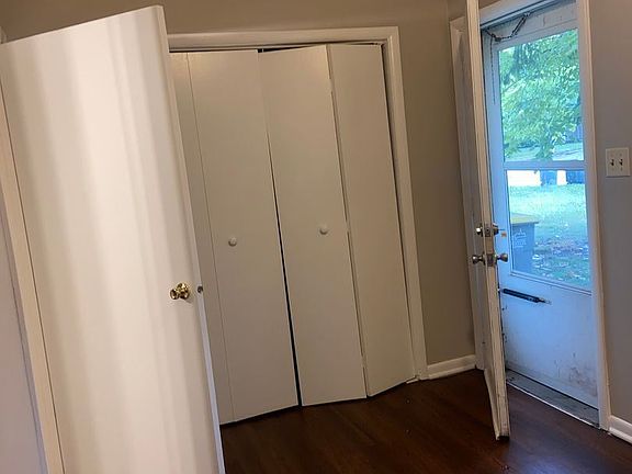 2nd image of 925 Princess Dr Unit D