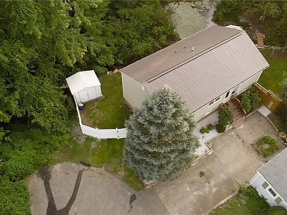 5th image of 27 Diana Ave