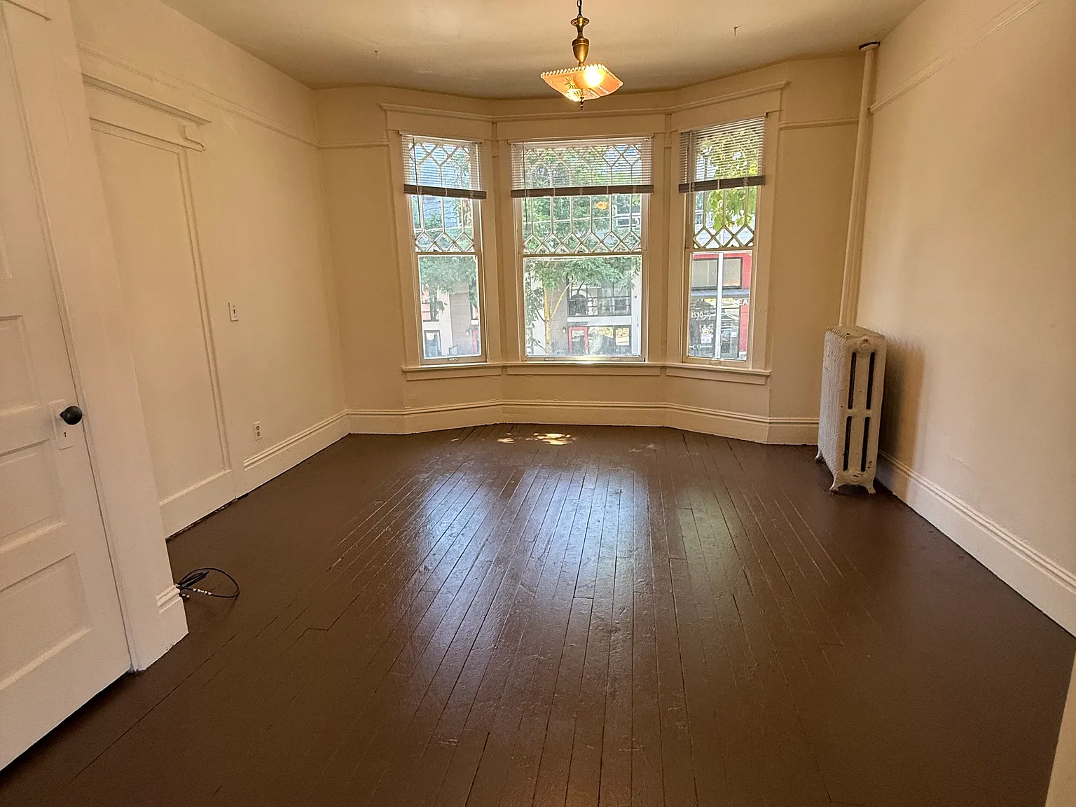 1 bed, 850 sqft, $1,595 — Photo 3