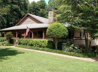 438 Grand View Dr, Smithville, TN 37166