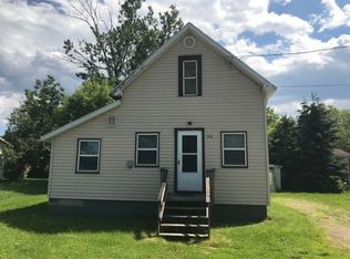 1118 E 9th Ave, Sault Sainte Marie, MI 49783
