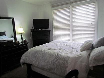 5th image of 12 Kirkwood Pl APT 2