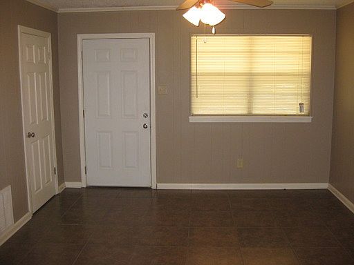 2nd image of 1515 Phillip Dr