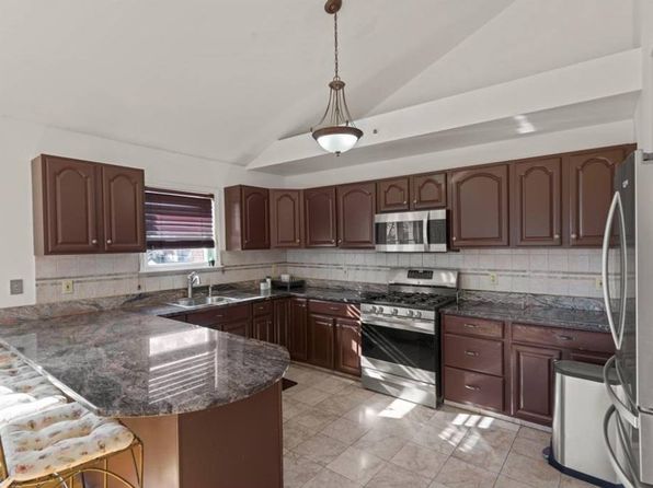 166 Woodside Ave