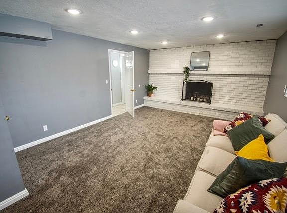 3rd image of 2382 E Cardinal Way #1