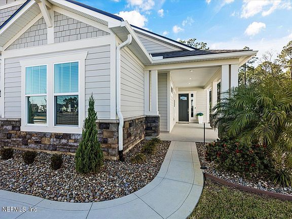 3rd image of 169 OAK SHADOW Place