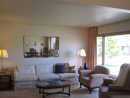 4th image of 4841 Lamb Dr