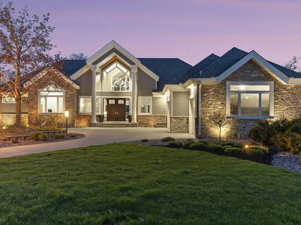 1065 Bayside Ln, Minnetrista, MN 55364