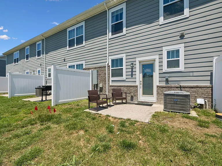 4207 Gandalf Ln — Photo 25