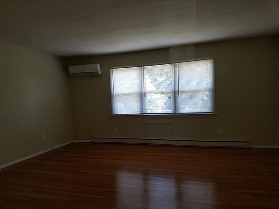 5th image of 375 Blake St APT 1