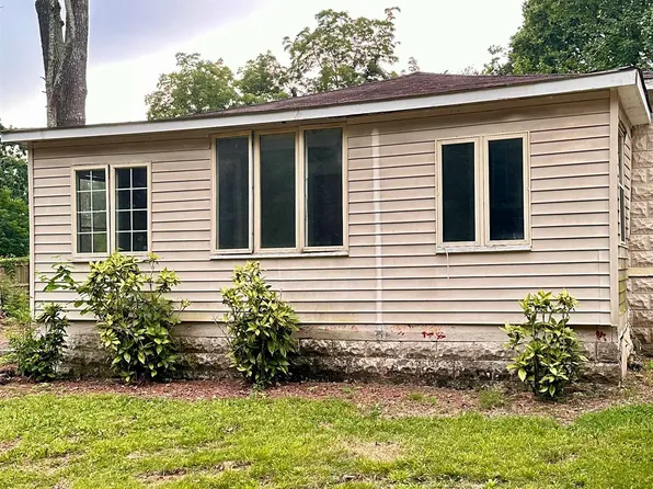 917 Dixie Ave, Florence, AL 35630