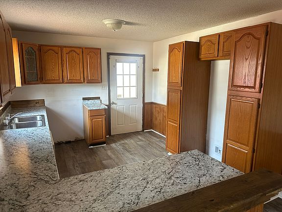 3rd image of 178 Blackmon Cir