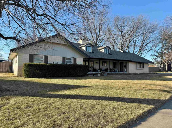 2020 Birchwood Rd., North Platte, NE 69101