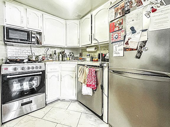 3rd image of 40 E 12th St APT 6C