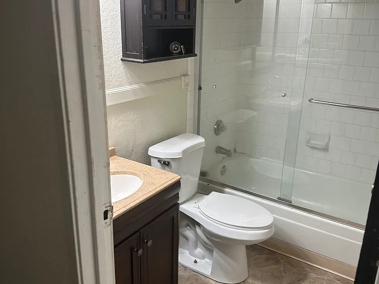 710 Northfield Dr #A — Photo 2
