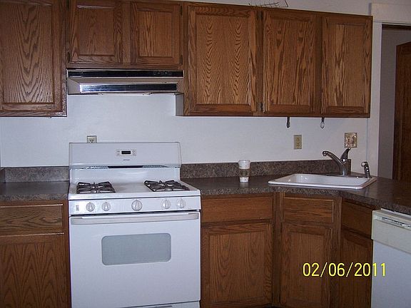 3rd image of 10415 Clifton Blvd