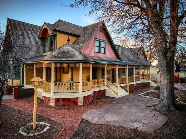 220 W 8th St, La Crosse, KS 67548