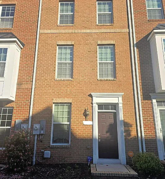 700 S Macon St — Photo 1
