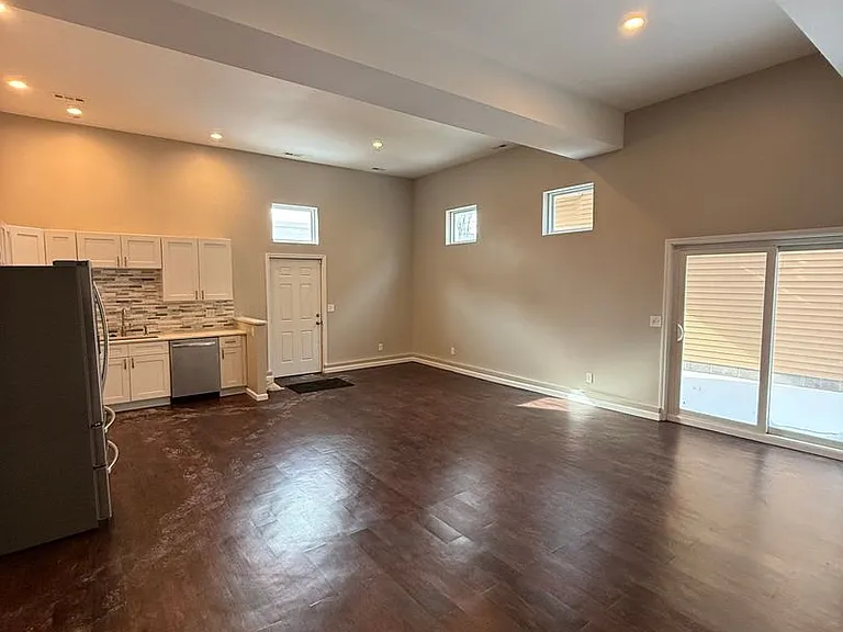 3246 Lorain Ave — Photo 13