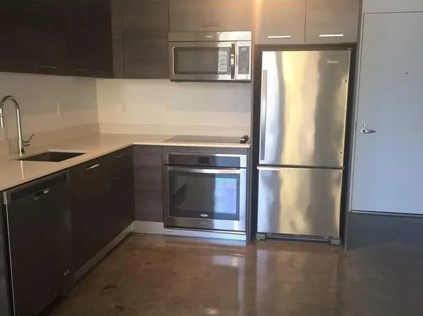 151 SE 1st St, Miami, FL