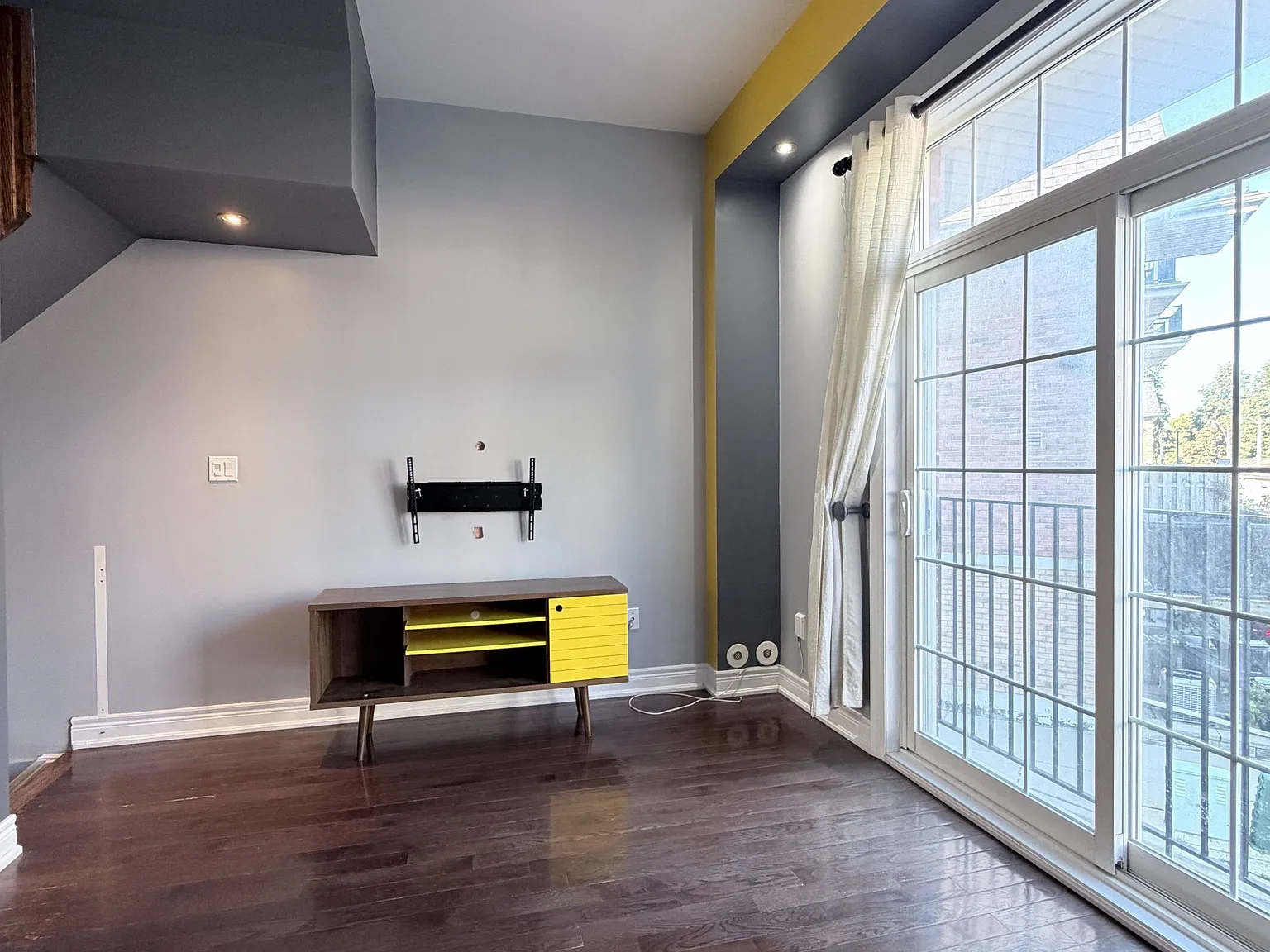 3 bed, $3,500 — Photo 3