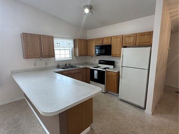 5th image of 129 Braintree Dr