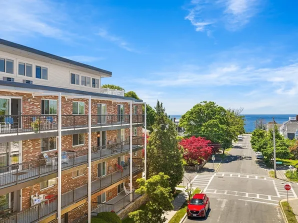 44 Lexington Ave APT 38, Gloucester, MA 01930